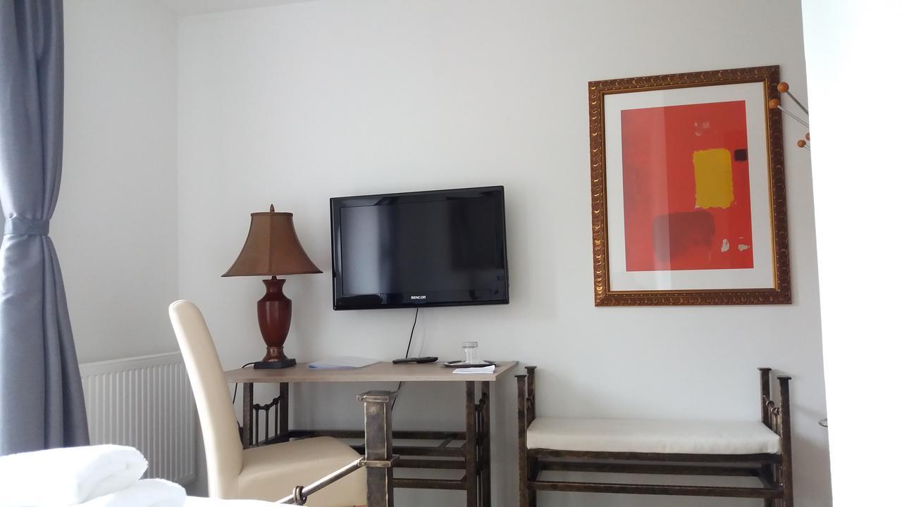 Hotel Bouczech Lipno nad Vltavou Luaran gambar
