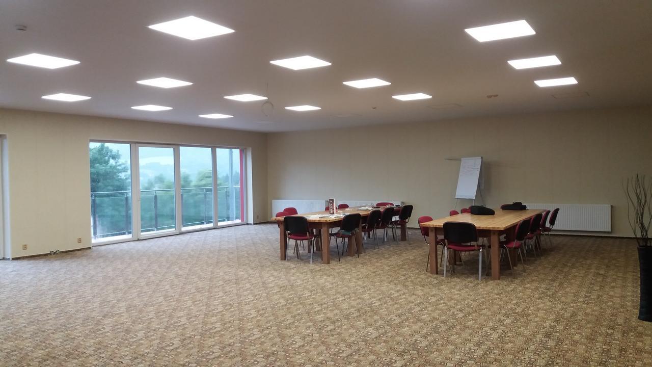 Hotel Bouczech Lipno nad Vltavou Luaran gambar