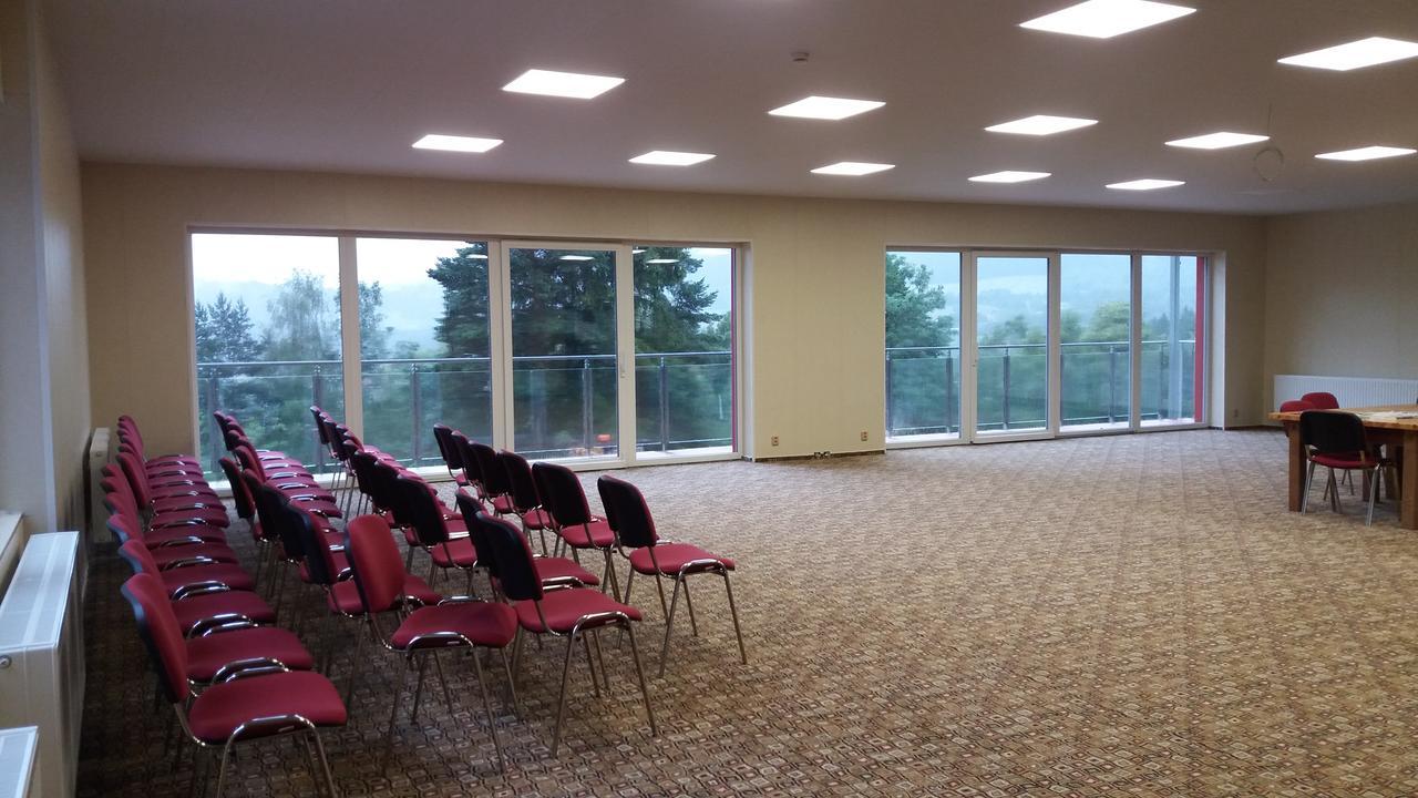 Hotel Bouczech Lipno nad Vltavou Luaran gambar